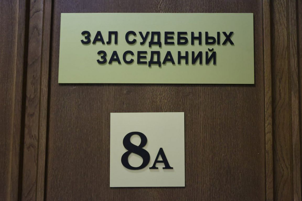 В Екатеринбурге мужчина фиктивно зарегистрировал более 1,3 тысячи  иностранцев - «Уральский рабочий»